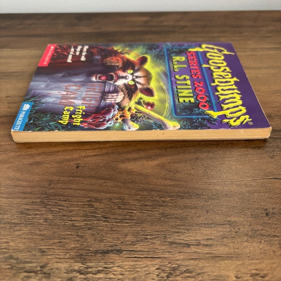 * VINTAGE R.L. Stine GOOSEBUMPS Series 2000 #8 Fright Camp Book 1st Print 1998 * - Picture 5 of 7